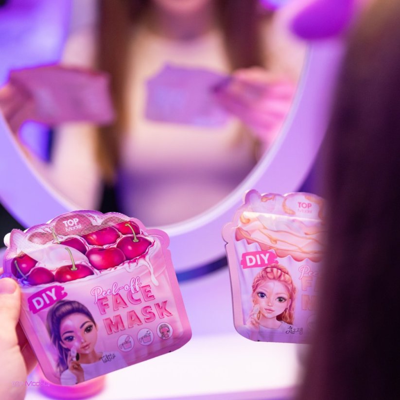 Top Model Beauty FACE Mask DIY cherry